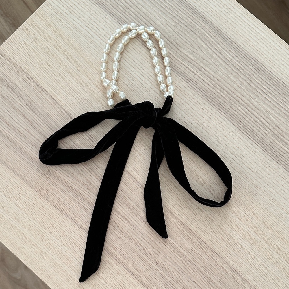 Zara Black Velvet and Pearl Hair Accessory